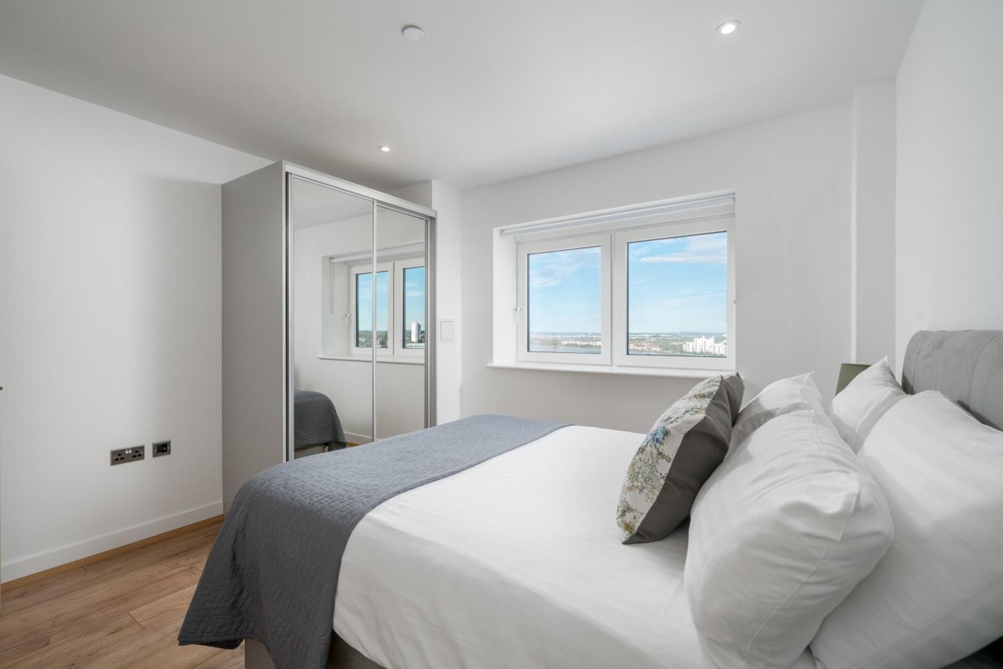 Skyvillion - London River Thames Top Floor Apartments By Woolwich Ferry, Mins To London Excel, O2 Arena , London City Airport With Parking מראה חיצוני תמונה