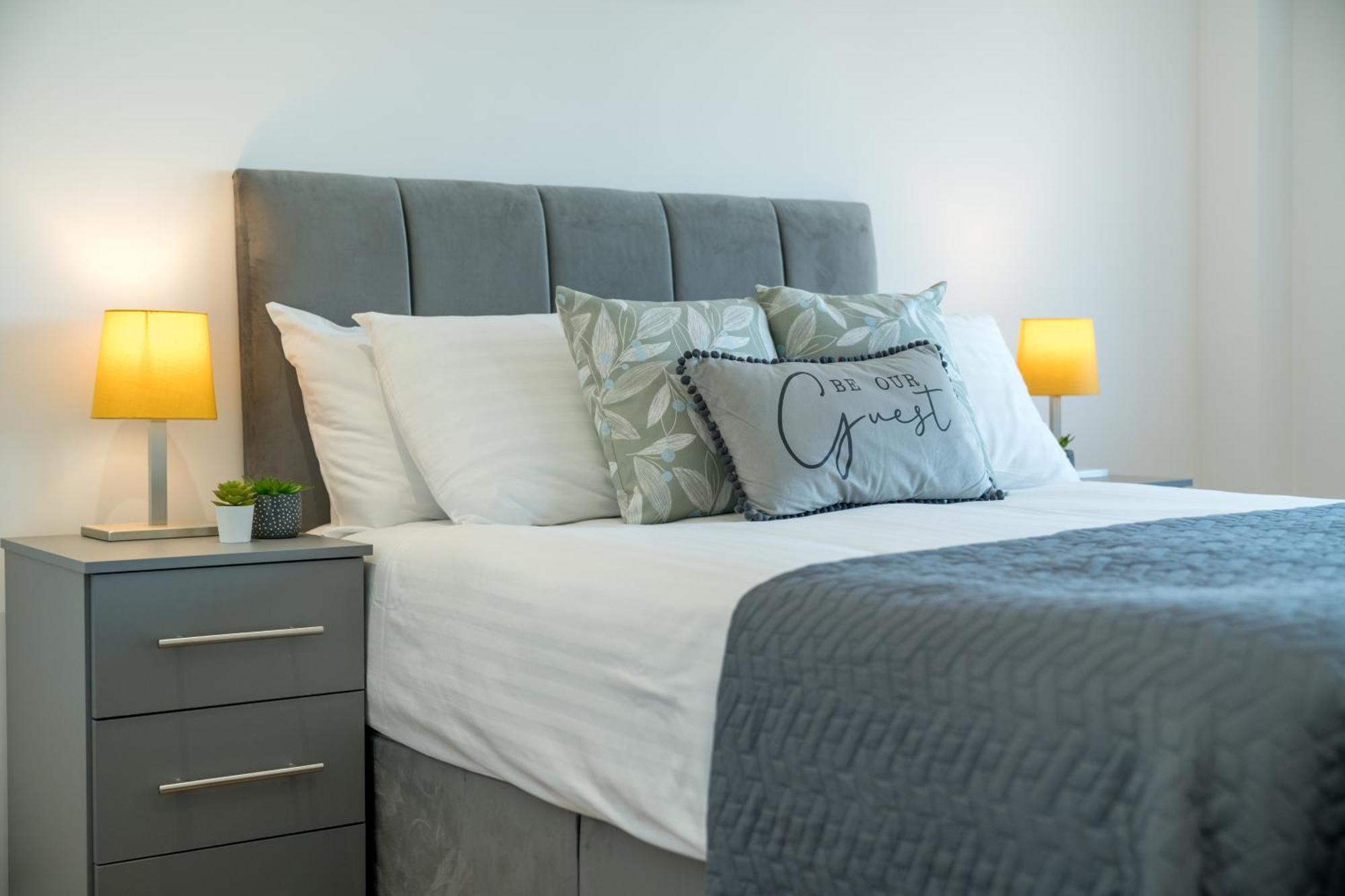 Skyvillion - London River Thames Top Floor Apartments By Woolwich Ferry, Mins To London Excel, O2 Arena , London City Airport With Parking מראה חיצוני תמונה